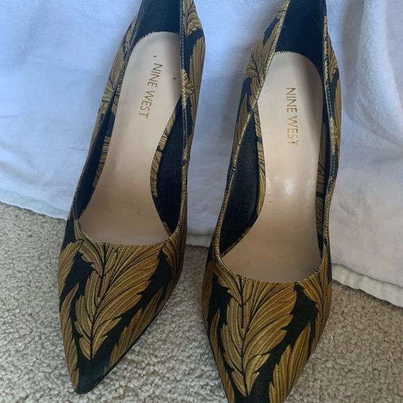 Nine West Black and Gold Baroque-Style Stilettos - Picture 2 of 4